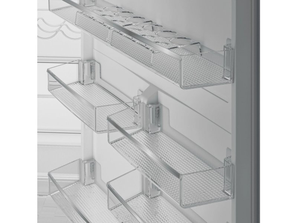 Встраиваемый холодильник Hotpoint HBT 400I