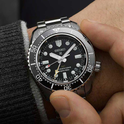 Seiko SPB383J1