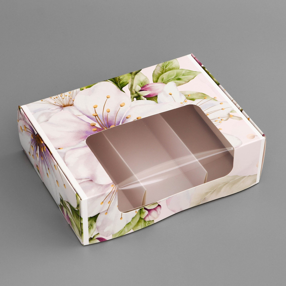Коробка на 3 эклера 20*15*6, см Цветочки