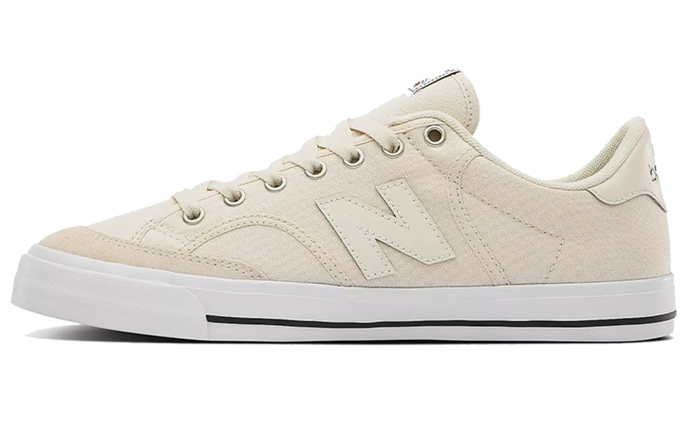 New Balance NB 212 series retro low-top sneakers for men and women with the same style of light khaki