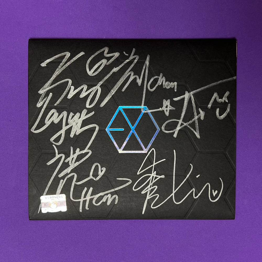 Подписанный альбом EXO M - Mama