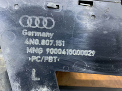 Решетка переднего бампера левая Audi A8 (D5) 17-нв Б/У Оригинал 4N0807679A