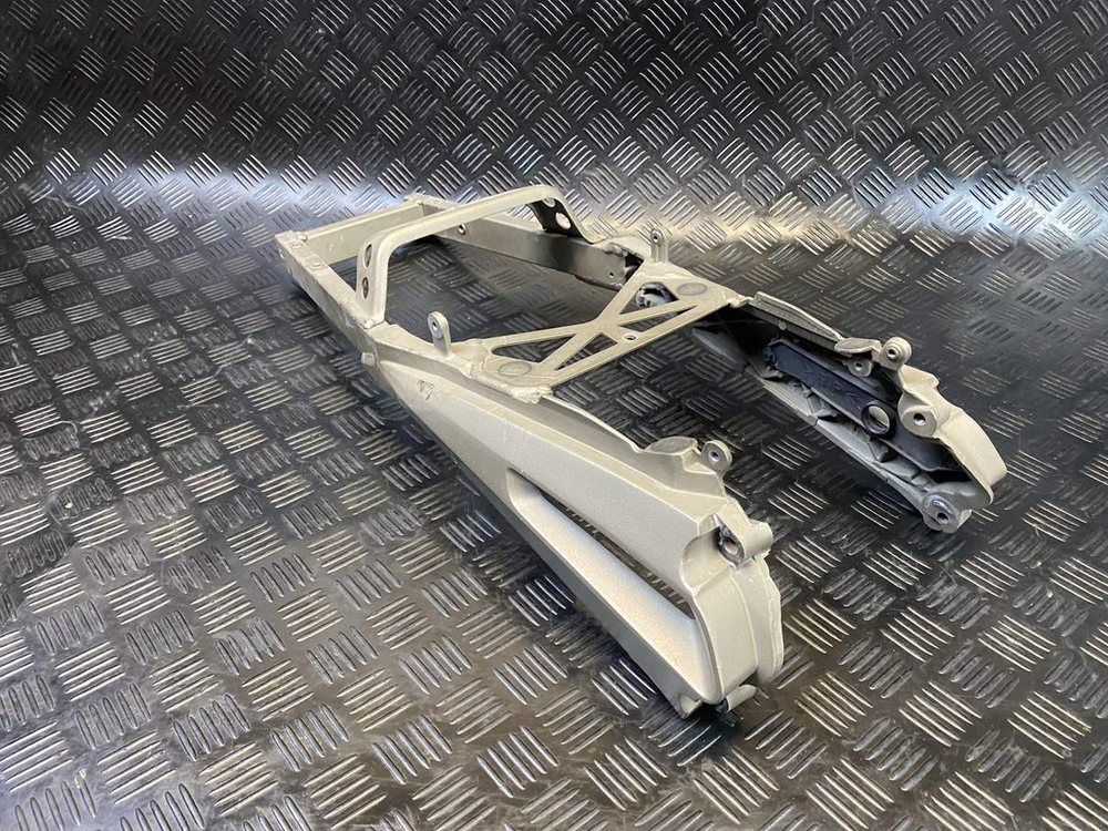 Подрамник Yamaha TDM900 RN08 2002