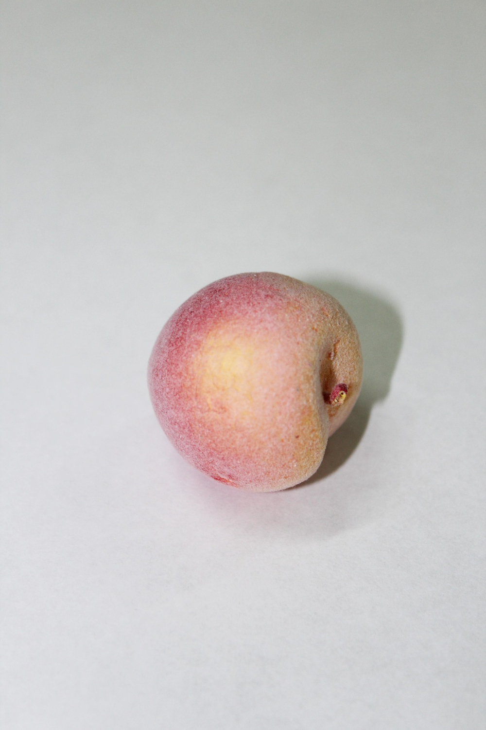 Муляж персик 3 см