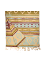 Теплый палантин с орнаментом