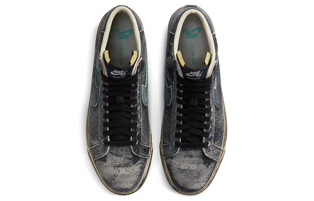Nike Blazer Faded Black Hyper Sneakers