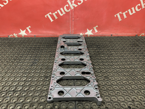 Плита двигателя 2018 г.