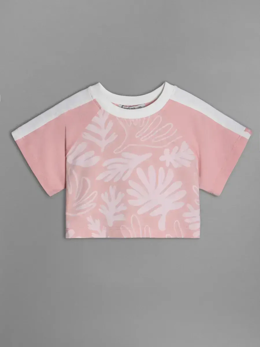 Розовая футболка для девочки