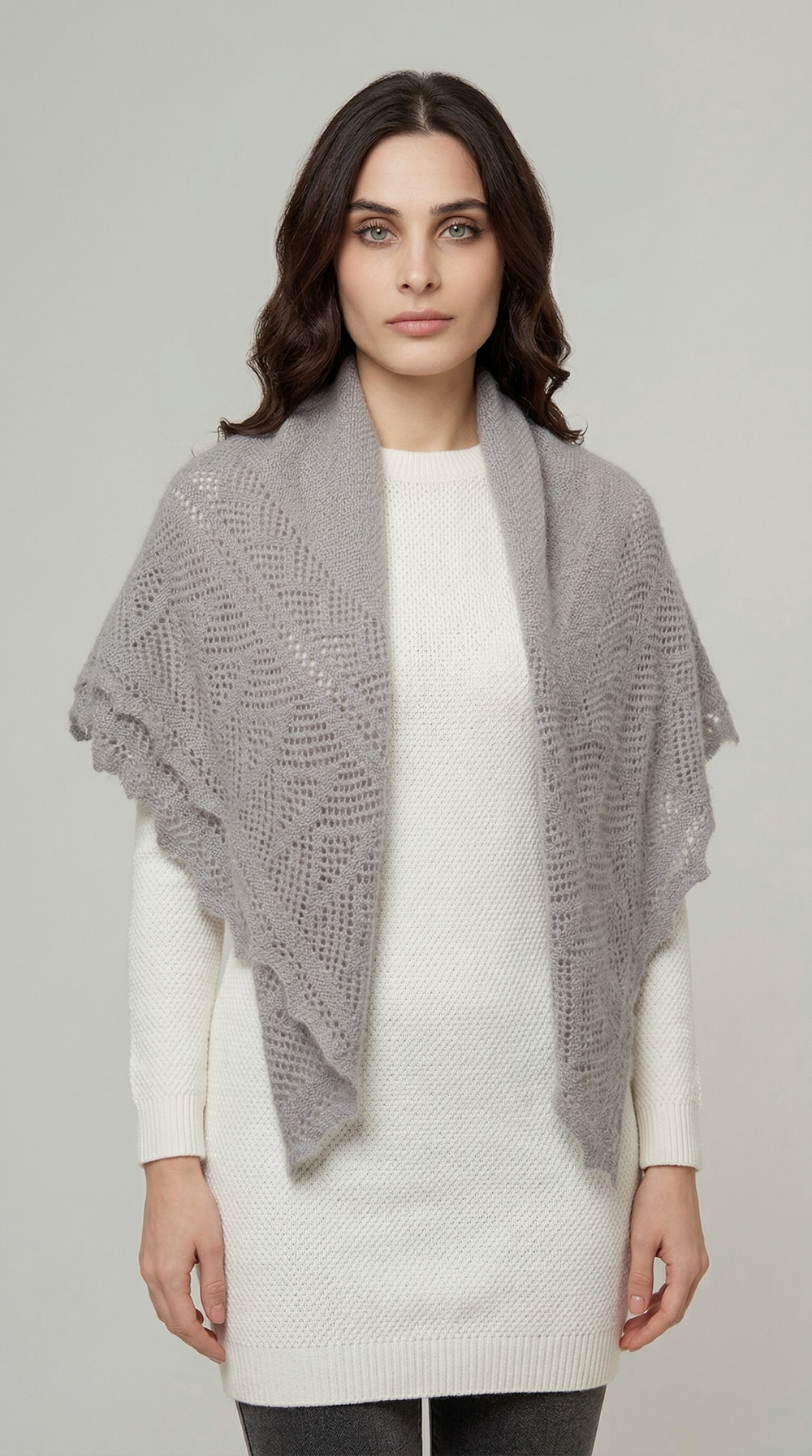 Оренбургский пуховый платок П4-100-03 серый