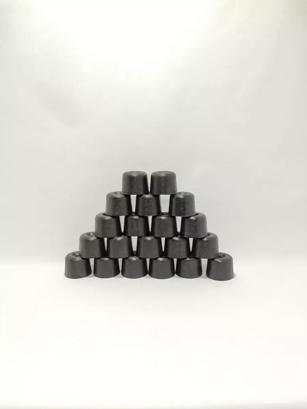 Пластиковые ножки для мебели дивана шкафа тумбочки стола