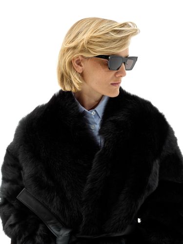 Черная двусторонняя шуба из овчины с поясом