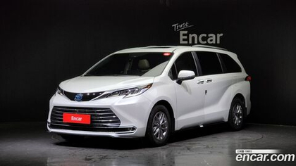 Toyota Sienna 4 Generation 2.5 Hybrid AWD (04.2022)