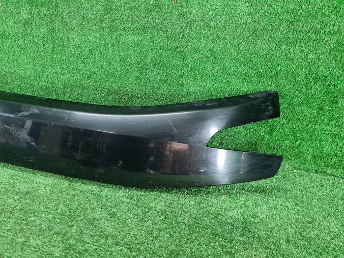 Накладка крышки багаж. Subaru Forester 5 SK 18-нв