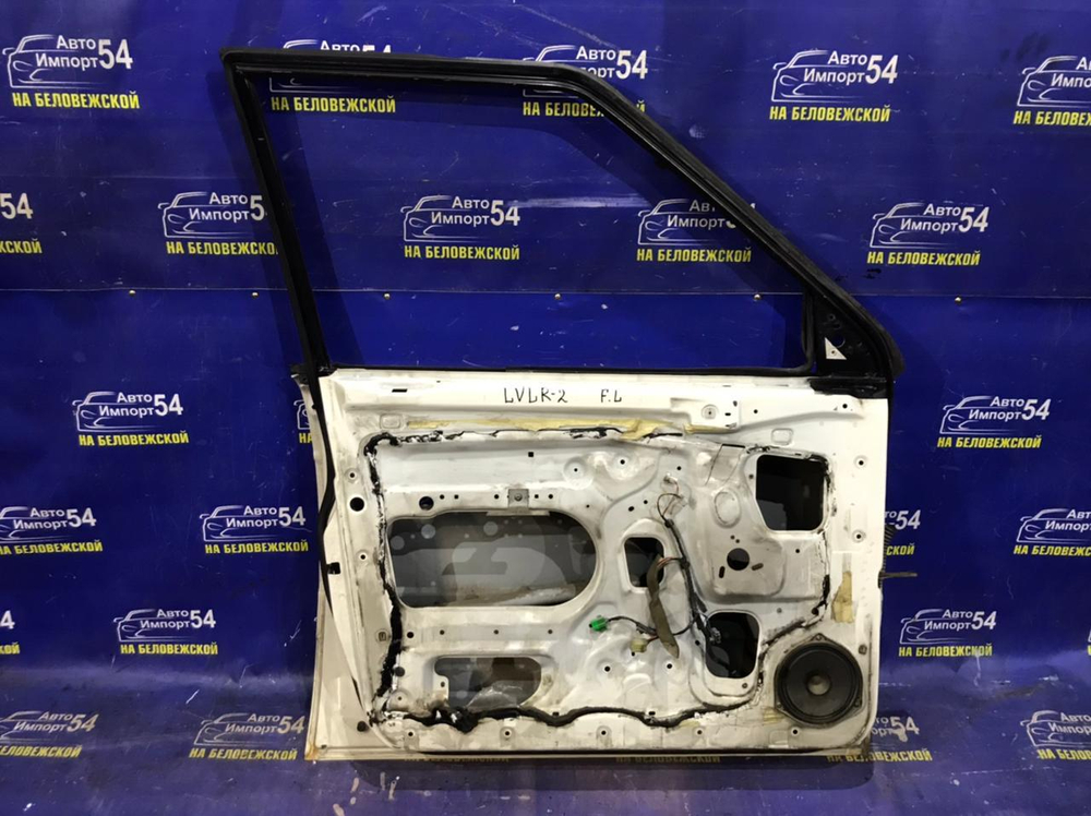 Дверь передняя левая MAZDA MPV 1996
