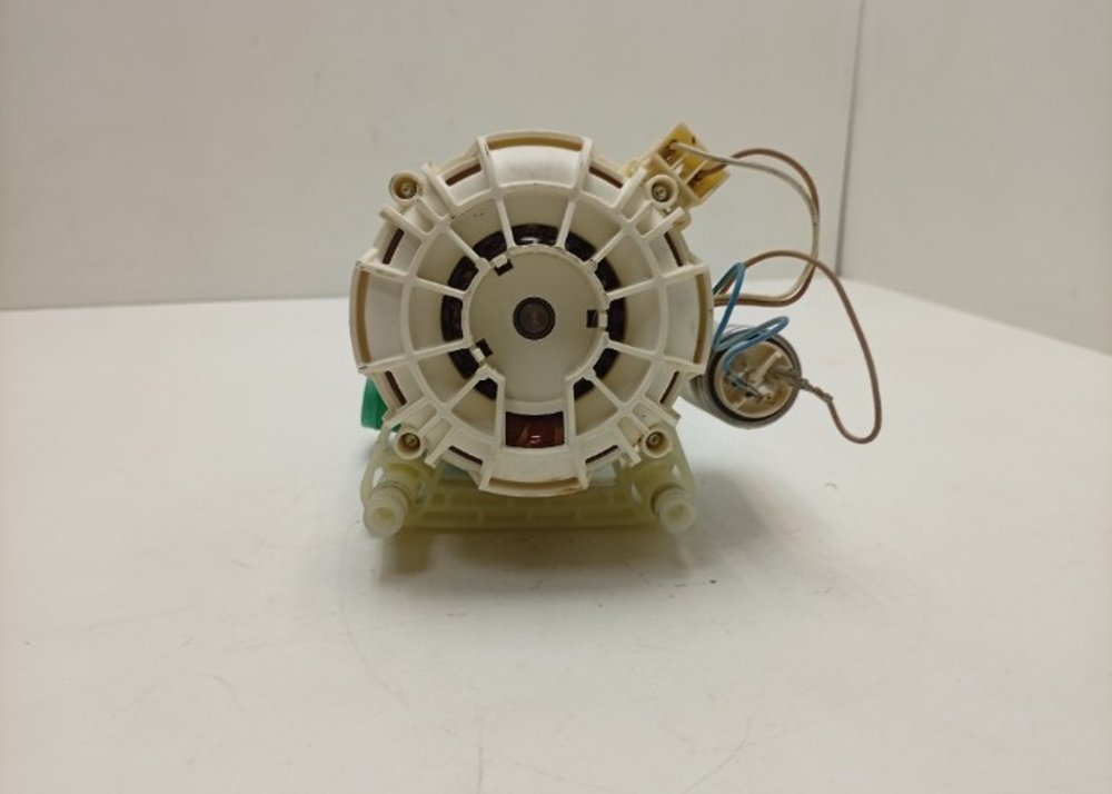 STA4648D ктп9 Циркуляционный насос для посудомоечной машины SMEG STA4648D б/у