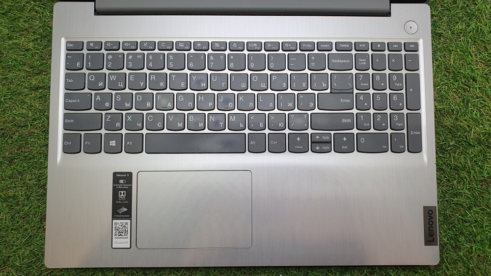 Ноутбук Lenovo i3-10/4Gb/FHD