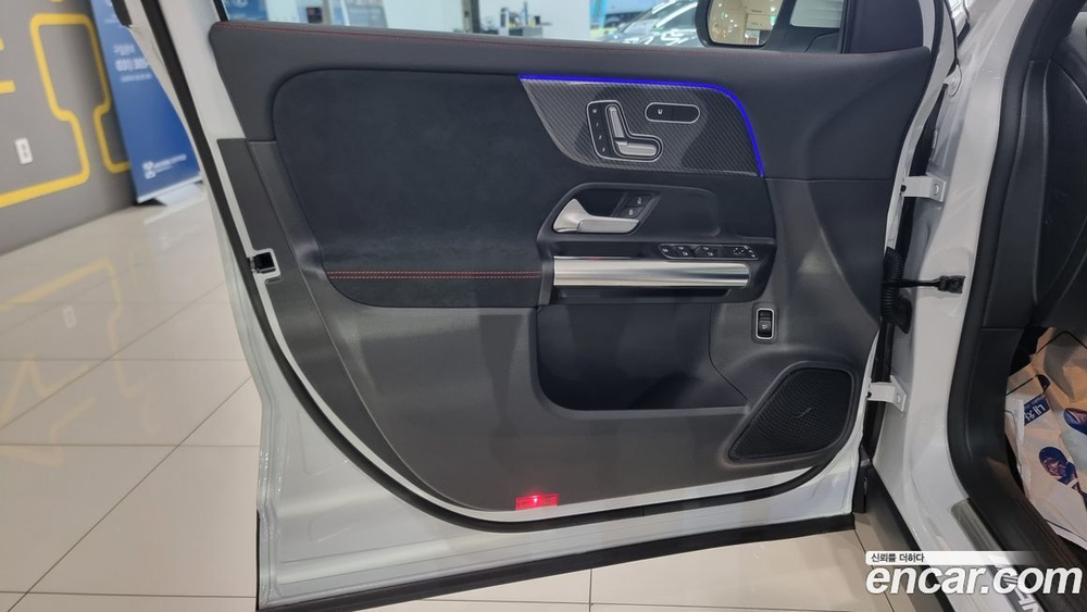 Mercedes-Benz GLA-Class H247 GLA45 AMG 4MATIC+ (12.2022)