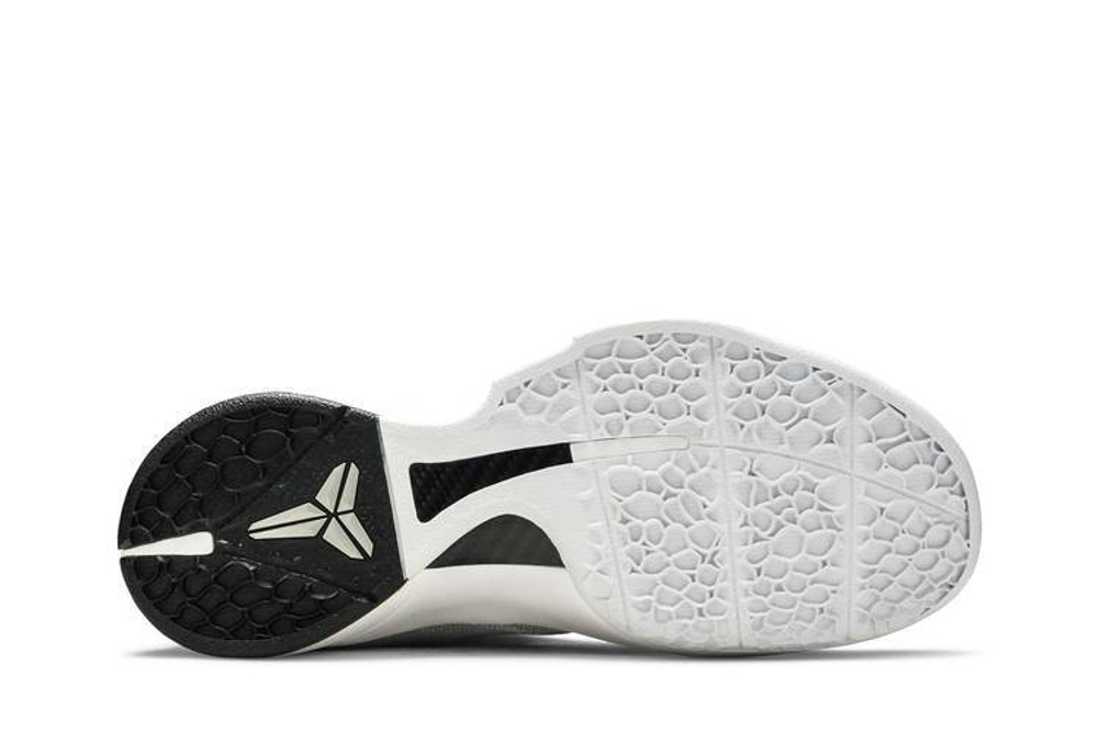 Кроссовки Nike Kobe Icon Metallic Silver'