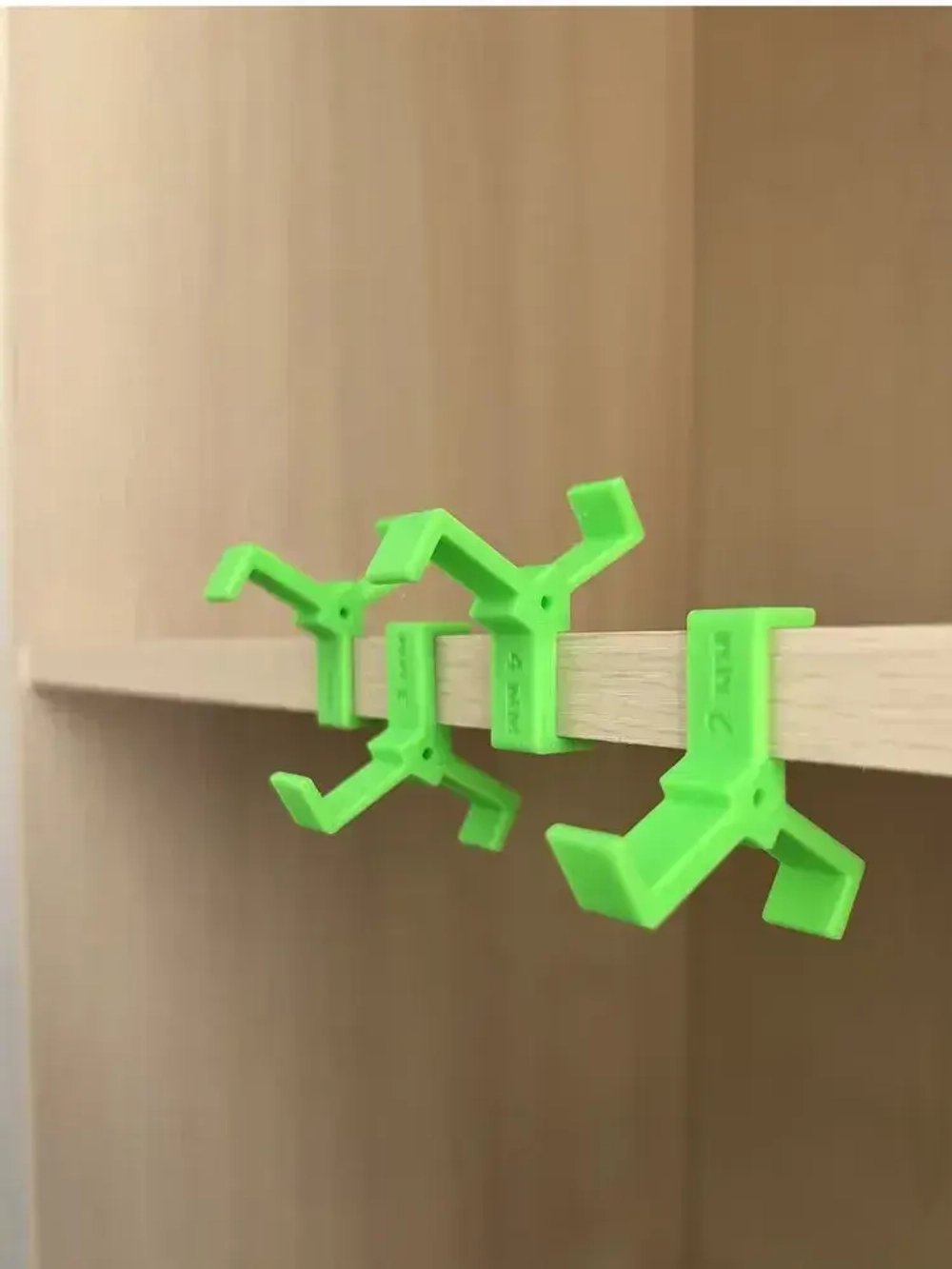 Приспособление для выставления зазоров фасадов выдвижных ящиков, Кондуктор, шаблон для сборки корпусной мебели