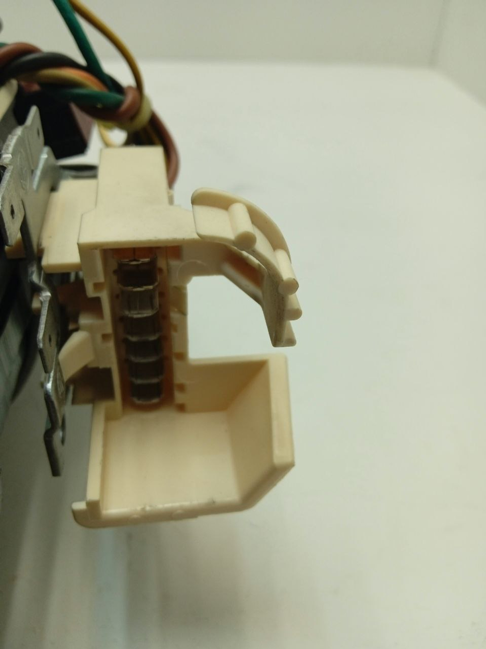 EWS1256EGU кт7 Мотор (двигатель) стиральной машины Electrolux 1552365007 б/у