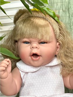 Кукла Manolo Dolls виниловая Thais 45см в пакете (8310)