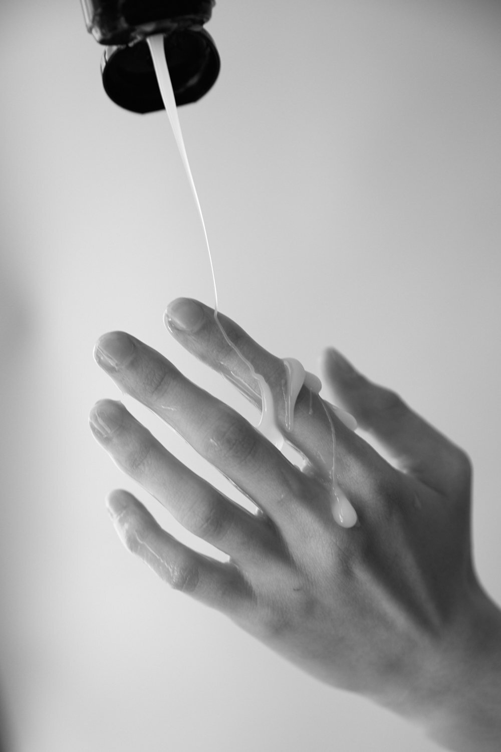 Лубрикант на водно-силиконовой основе Creamy с имитацией спермы, 150 мл