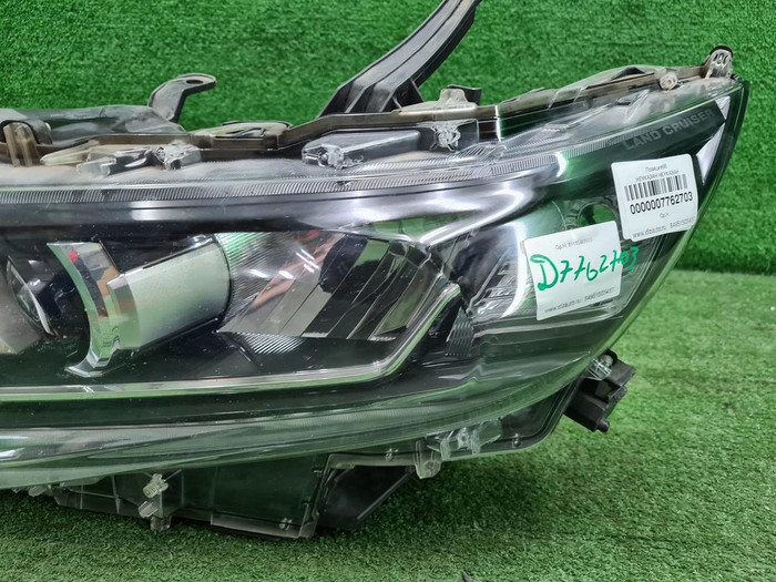 Фара левая Toyota LC Prado 150 (17-нв) LED