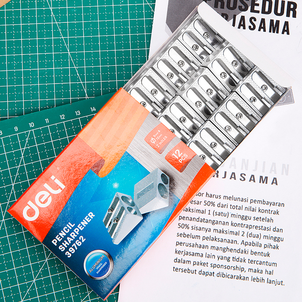 Точилка DELI "39762", металлическая, 2 отверстия, серебро