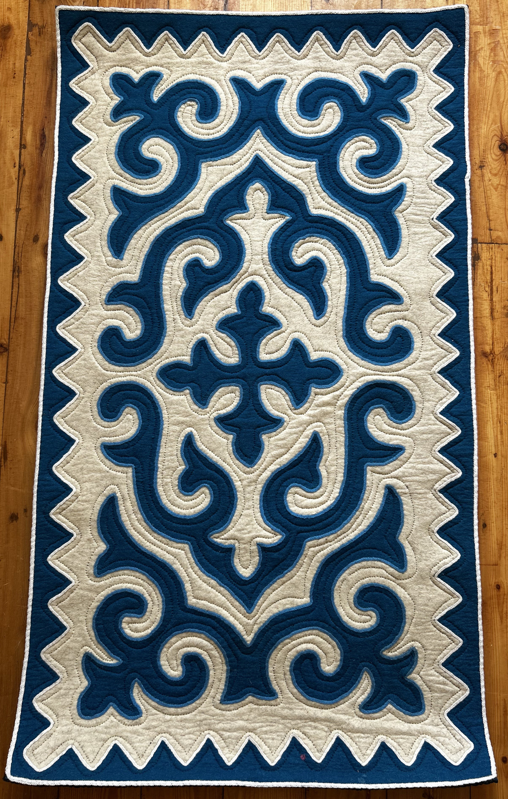 Шырдак Ак-куу, войлочный ковер