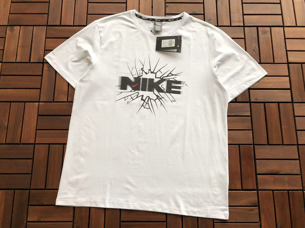 Купить футболку Nike