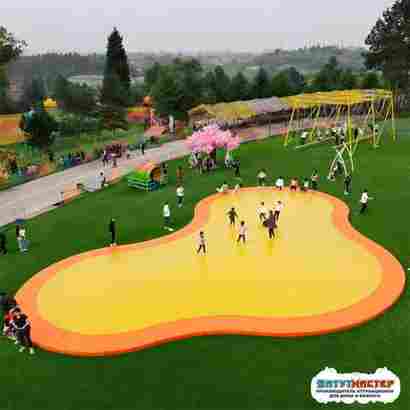 Надувная подушка на платформе «Апельсиновое облако» 15,5×15,5×1,5 м