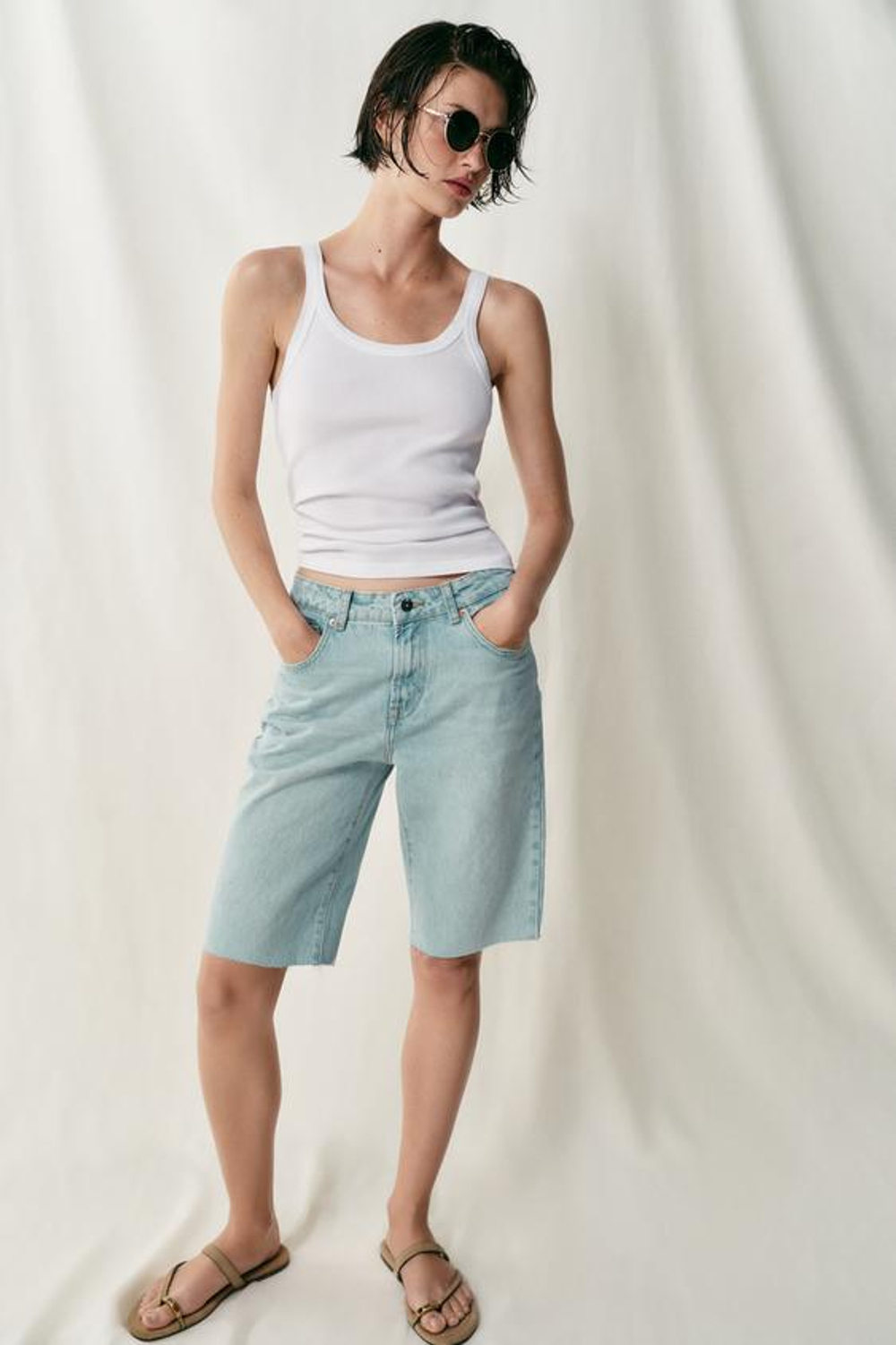 ZARA ДЖИНСОВЫЕ ШОРТЫ Z1975 СО СРЕДНЕЙ ПОСАДКОЙ, ГОЛУБОЙ