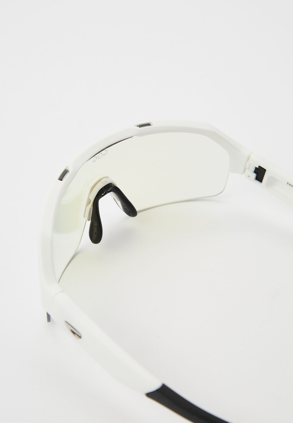 Спортивные очки с диоптриями GOG Thor C / Matt White-Black / Photochromic Blue Lens