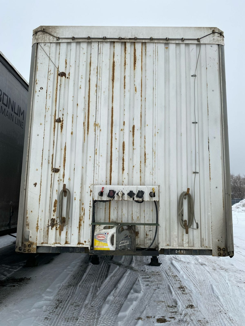 Туймазинский завод автобетоновозов 5885* Полуприцеп шторный 588510