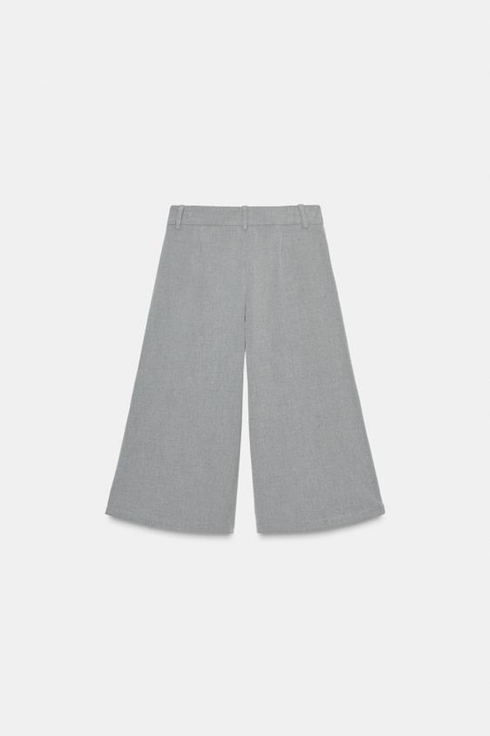 ZARA ДЛИННЫЕ БЕРМУДЫ С ЗАЩИПАМИ, ЖЕМЧУЖНО-СЕРЫЙ