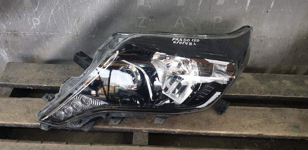 Фара левая Black Style Land Cruiser Prado 150 13-17 Б/У Оригинал PZ36760534