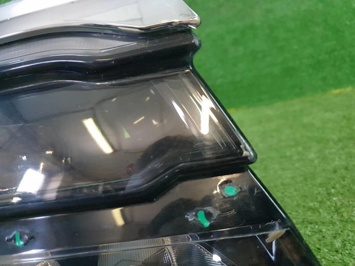 Фара правая VW Touareg 3 (2018-н.в.) LED (В пленке)