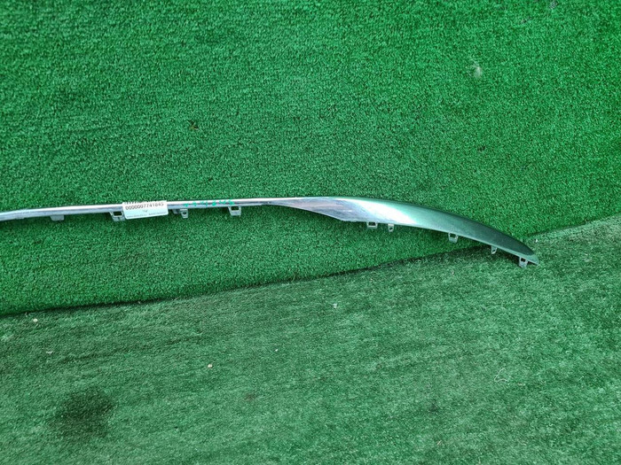 Молдинг бампера Mercedes S W222 (17-20) Maybach