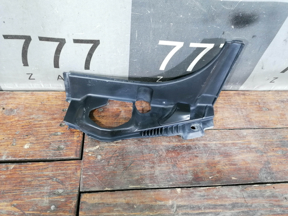 Накладка замка багажника Toyota Land Cruiser 200 Б/У Оригинал 6444960011