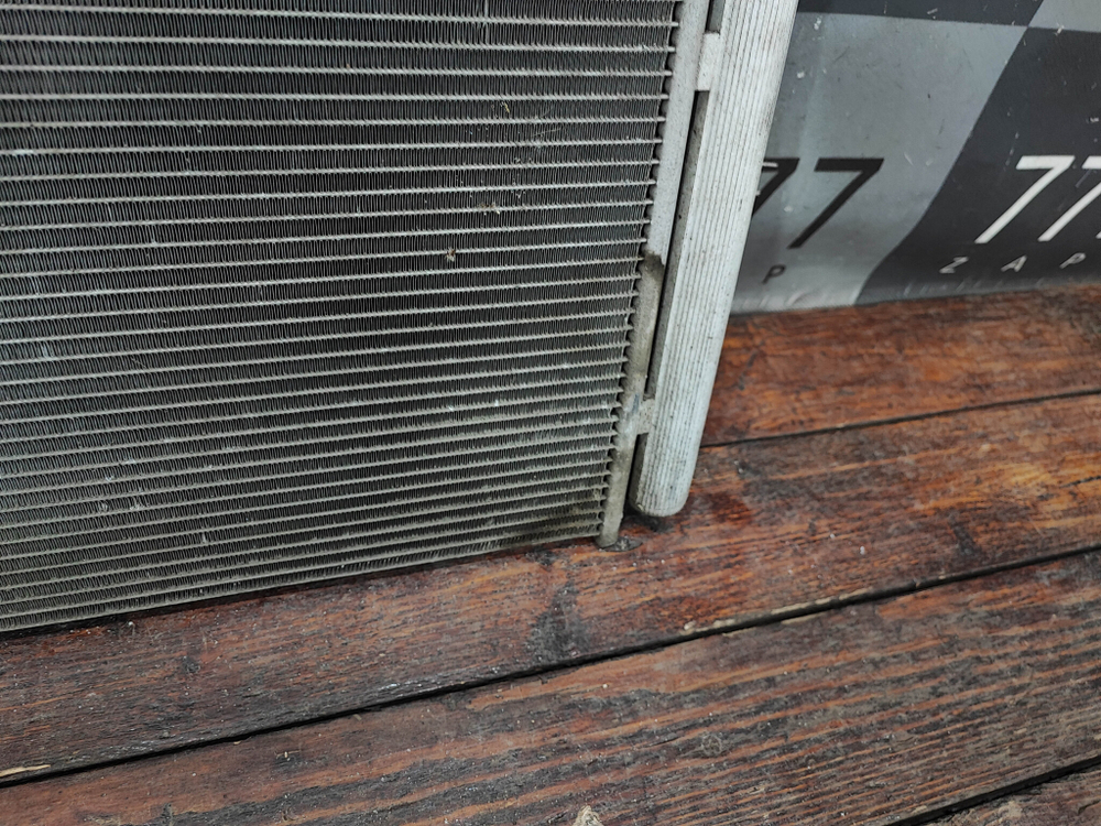 Радиатор кондиционера Mercedes C-Class (W205)  Б/У Оригинал A0995000454