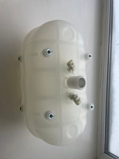 Бак расширительный AT368739 John Deere