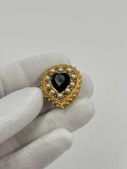 Накладка на пуговицу Сердце с чёрной вставкой