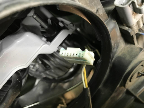 Битая Фара левая Toyota Camry XV50 (17-18) LED