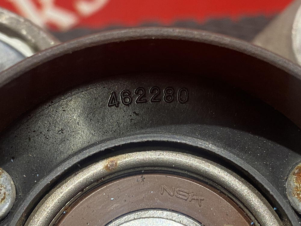 Ролик натяжитель в сборе 2019г