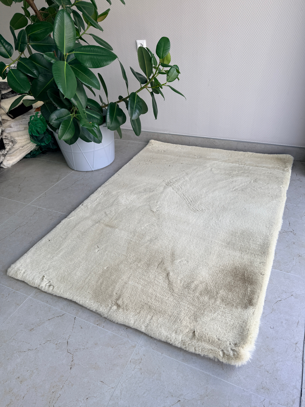 Ковер меховой имитация кроличьего меха