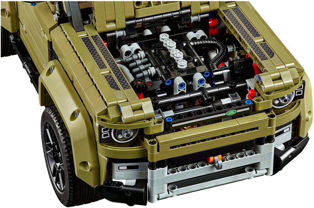 Конструктор LEGO Technic 42110 Land Rover Defender