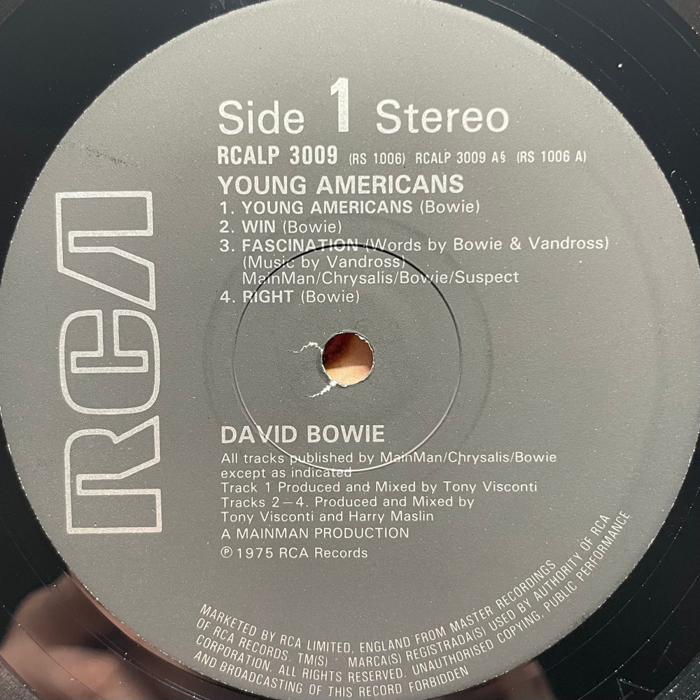 David Bowie ‎– Young Americans (Англия 1981г.)
