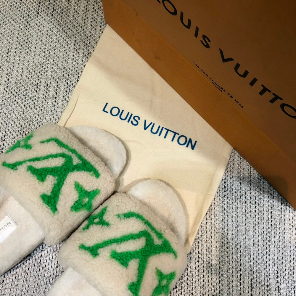 Louis Vuitton Paseo Flat Comfort Mule