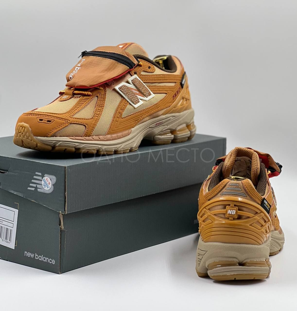 New Balance 2002R