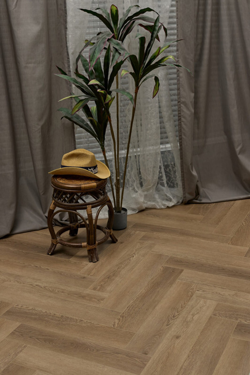 Кварц-винил SPC Steinholz Herringbone 4,5 мм Каринтия 1.14688 м2